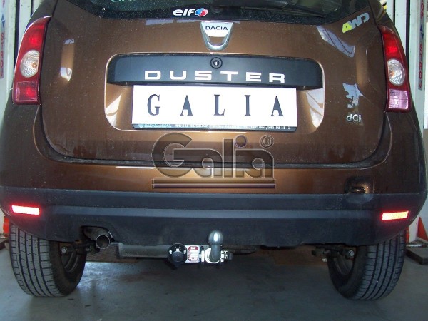 DACIA-Duster-SUV-2010-prevedenie-C-2
